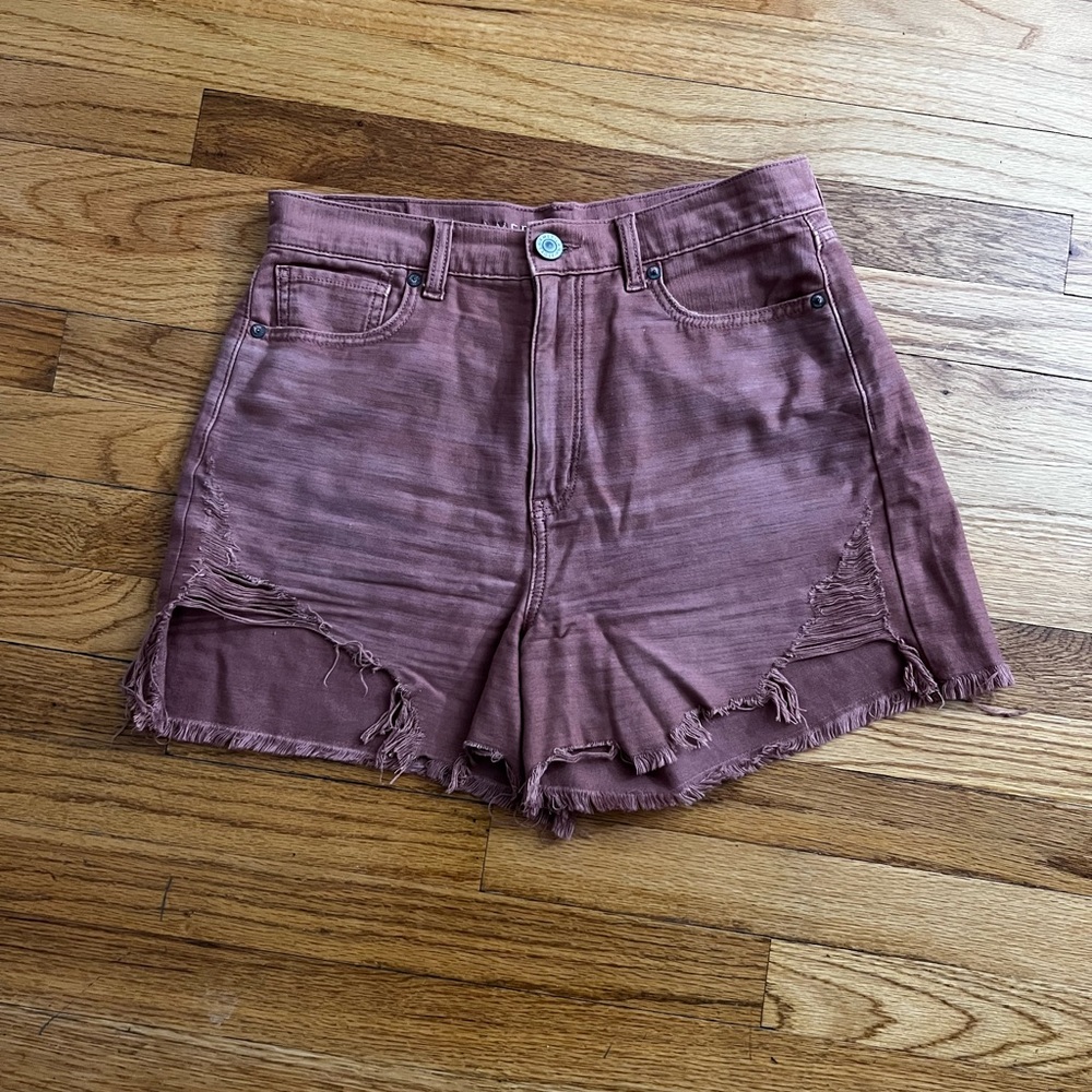 American Eagle Highest Rise Mom Short